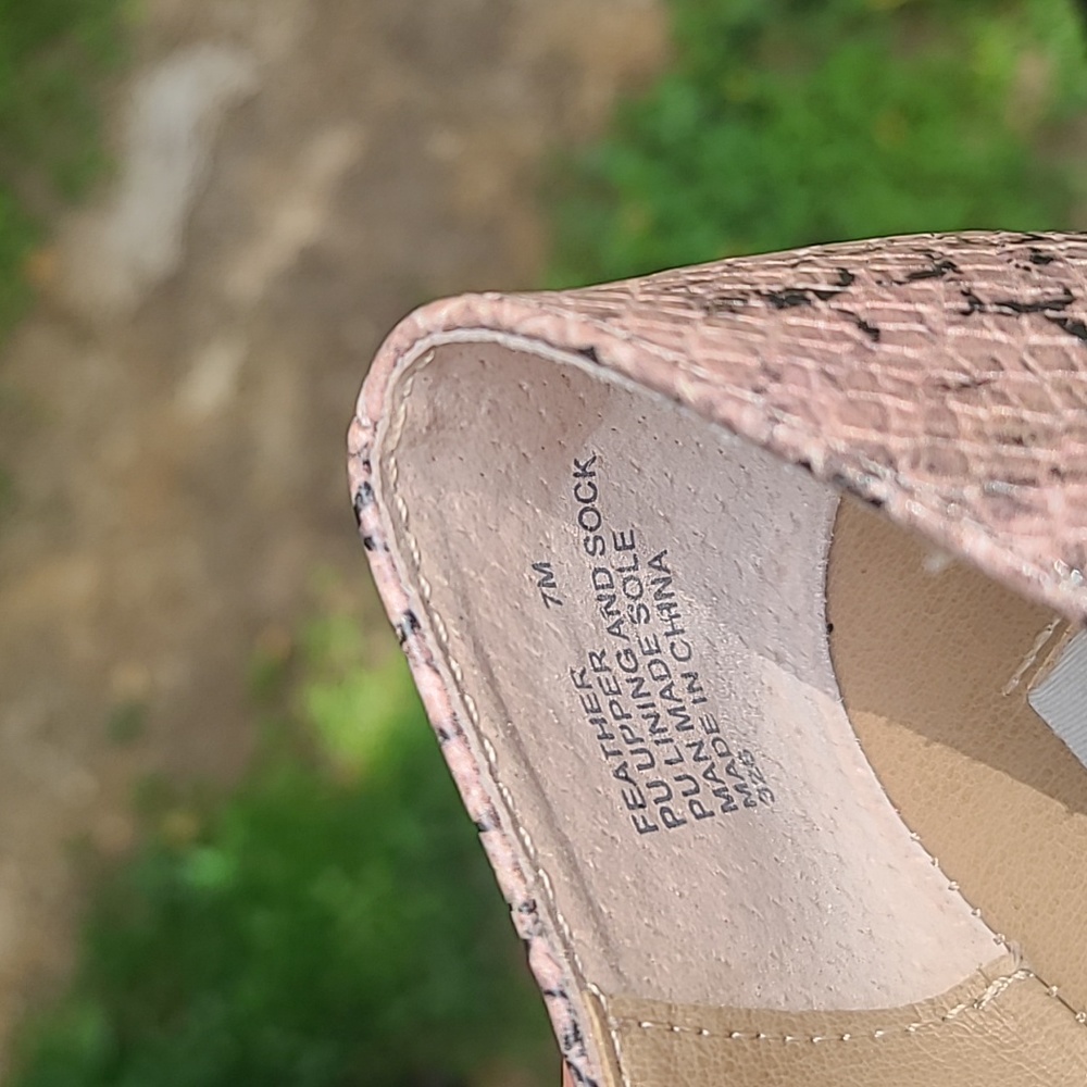 STEVE MADDEN Size 7m Flats Snakeskin look - Picture 5 of 8